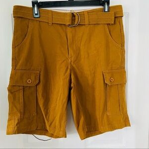 NWOT VISITORS dark mustered yellow colored cotton men’s cargo shorts size 32